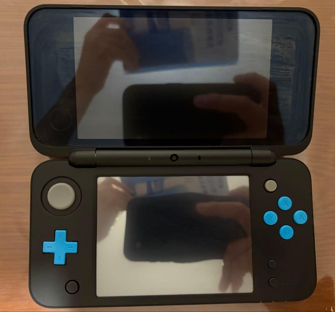 Nintendo New 2DS LL Black x Turquoise Body