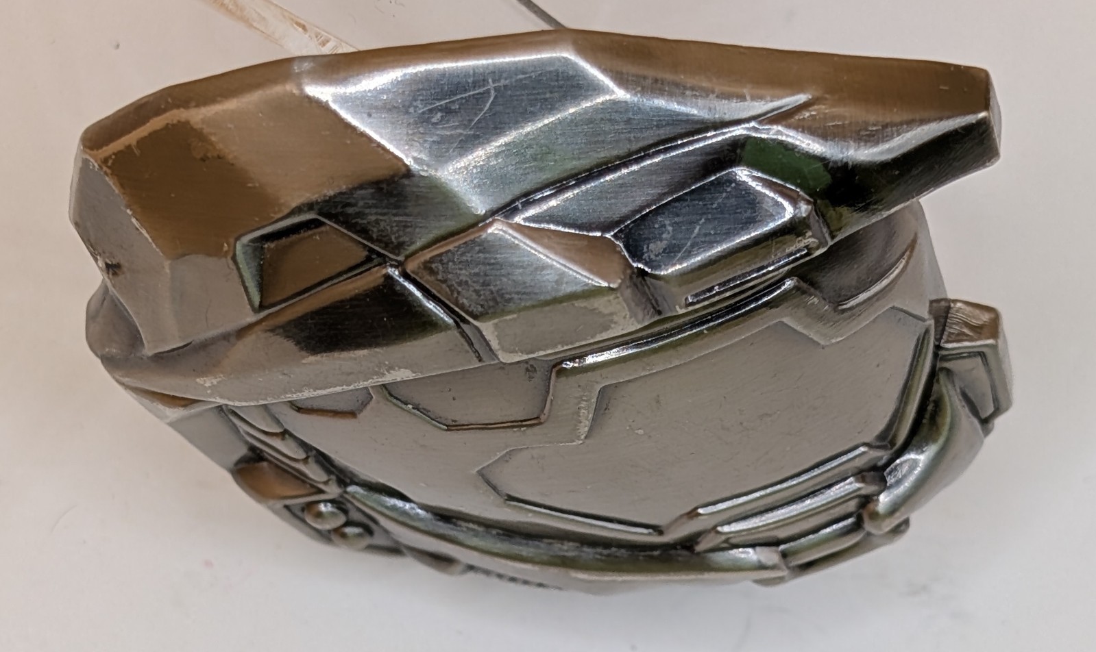 Microsoft Xbox Halo 3 Master Chief Helmet Belt Buckle Silver Tone 2009