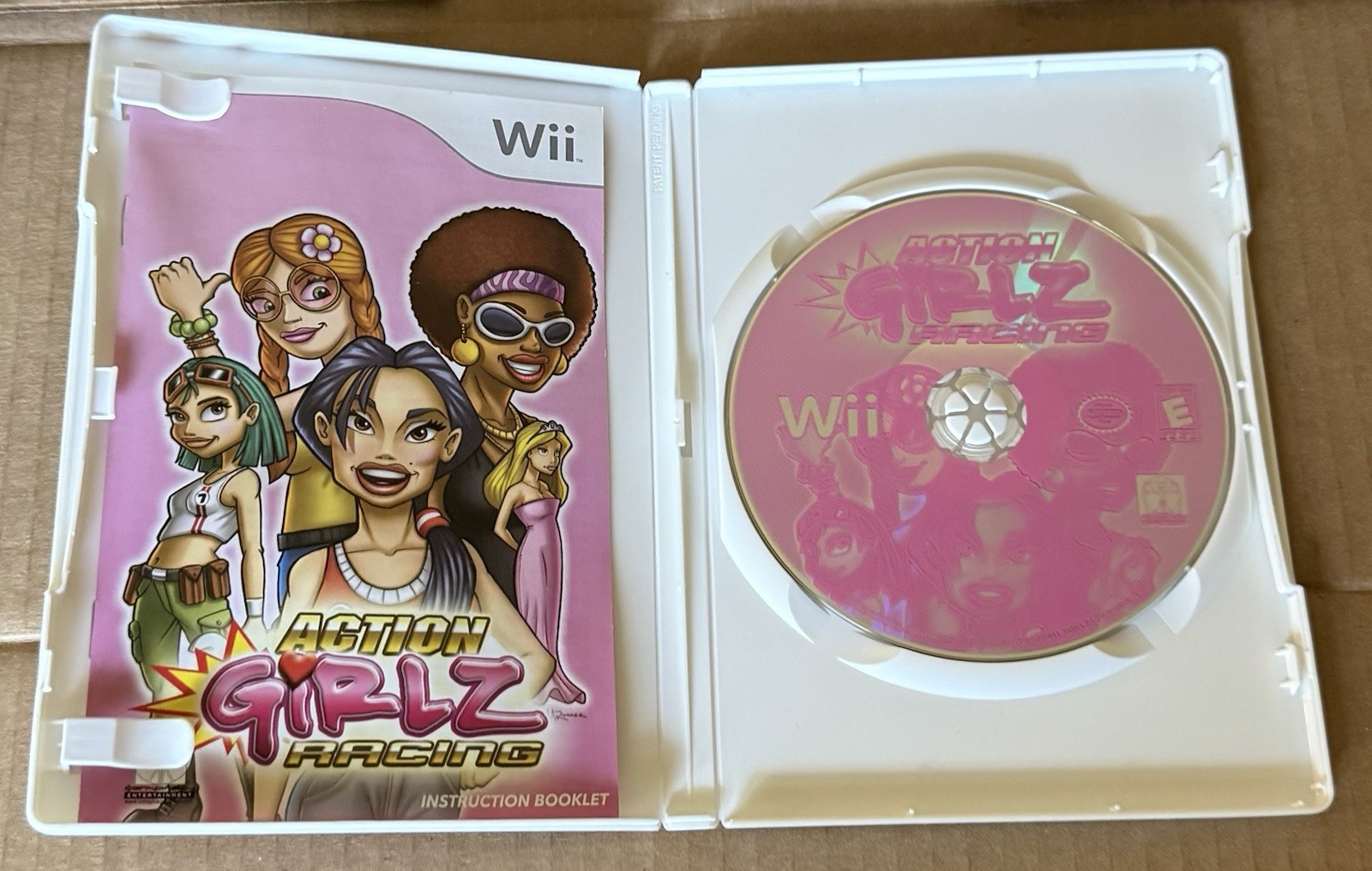 Bundle: Barbie, Action Girlz, Babysitting Mama, Purr Pals, ICarly (Wii) Complete