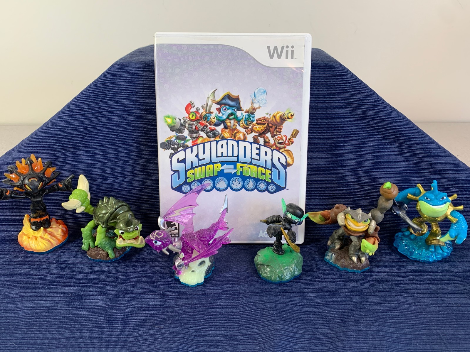 Skylanders Swap Force Figure Lot w/ Wii Game Phantom Cynder Scorp Rip Tide more