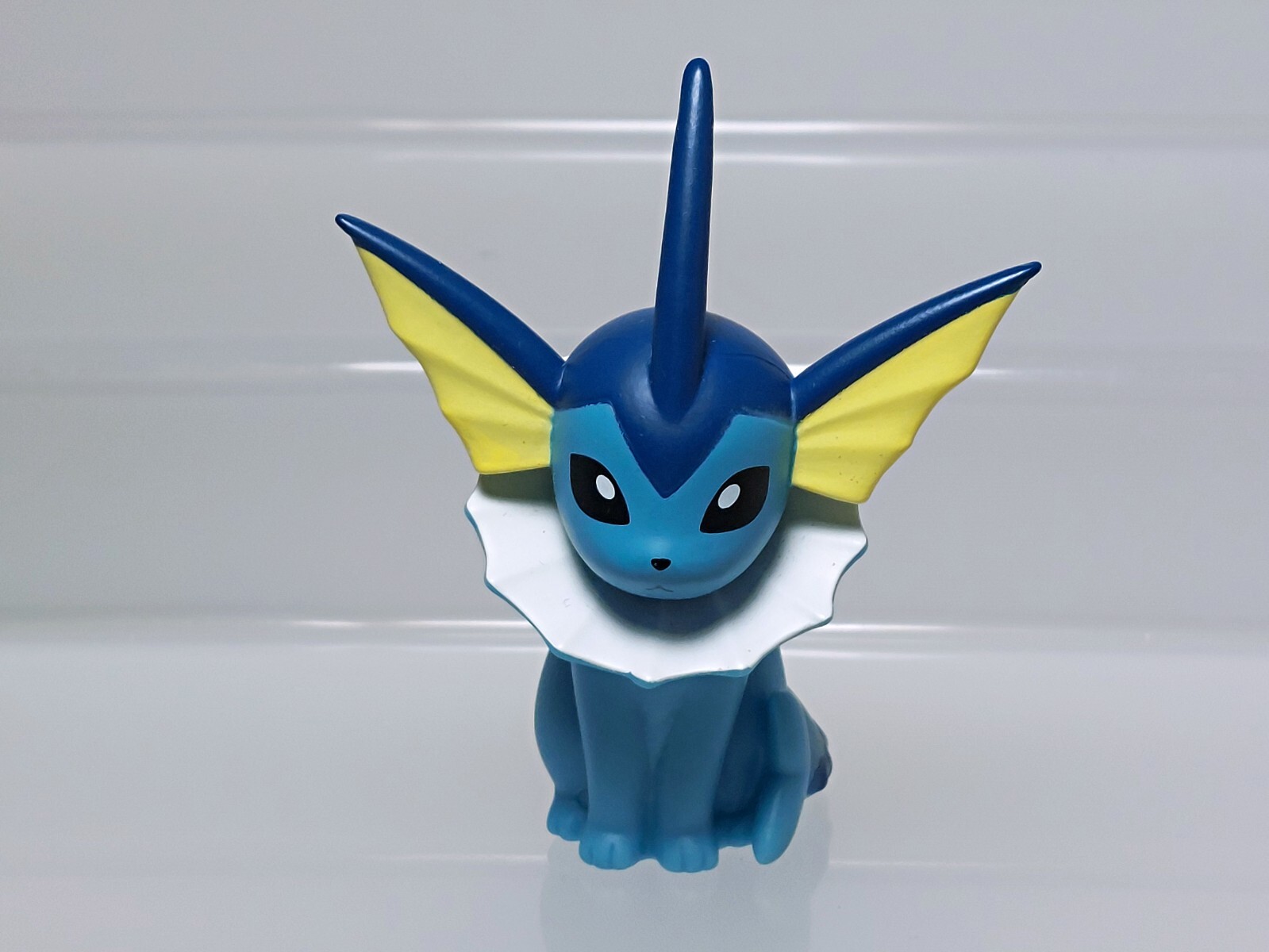 Vaporeon Pokemon Mini Sofubi Soft Vinyl Figure Bandai Spirits 2021 Japan 2.6in