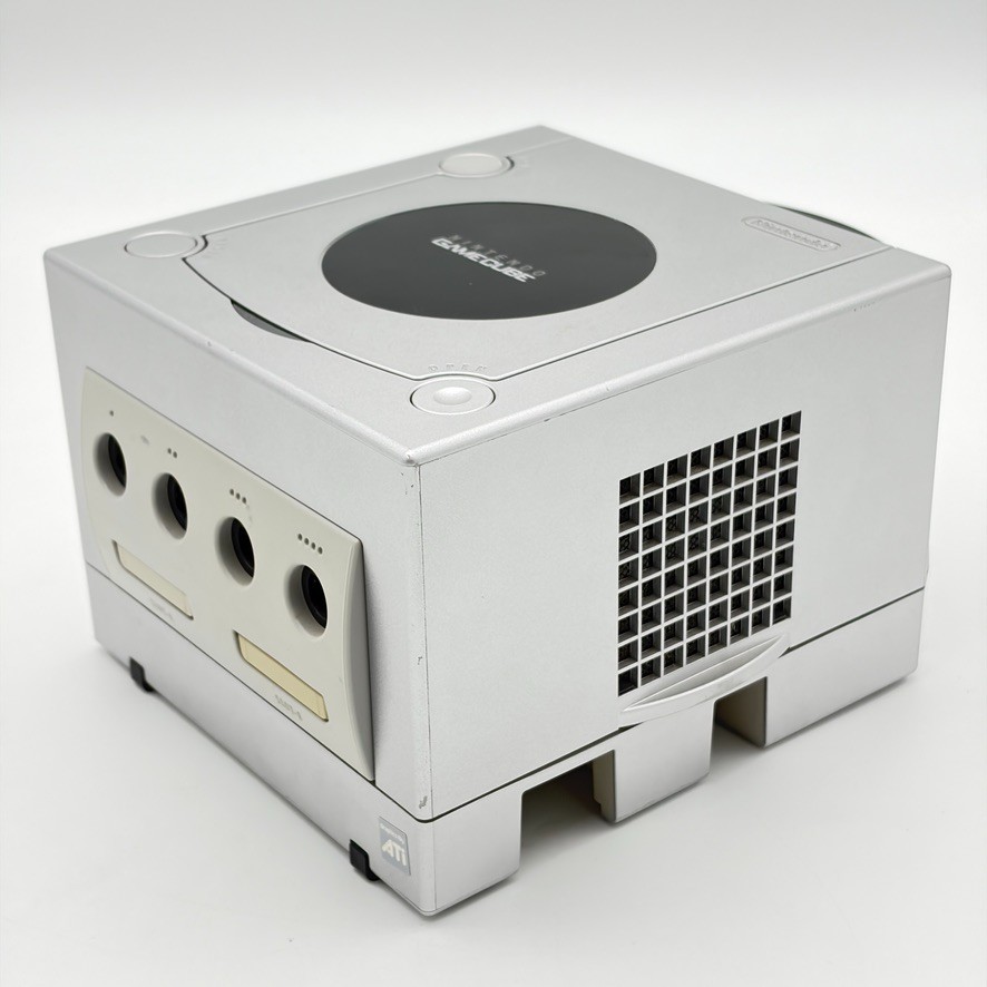 Nintendo Gamecube Silver Platinum For Parts NTSC-J Set of 2 JUNK NOT Read Disk