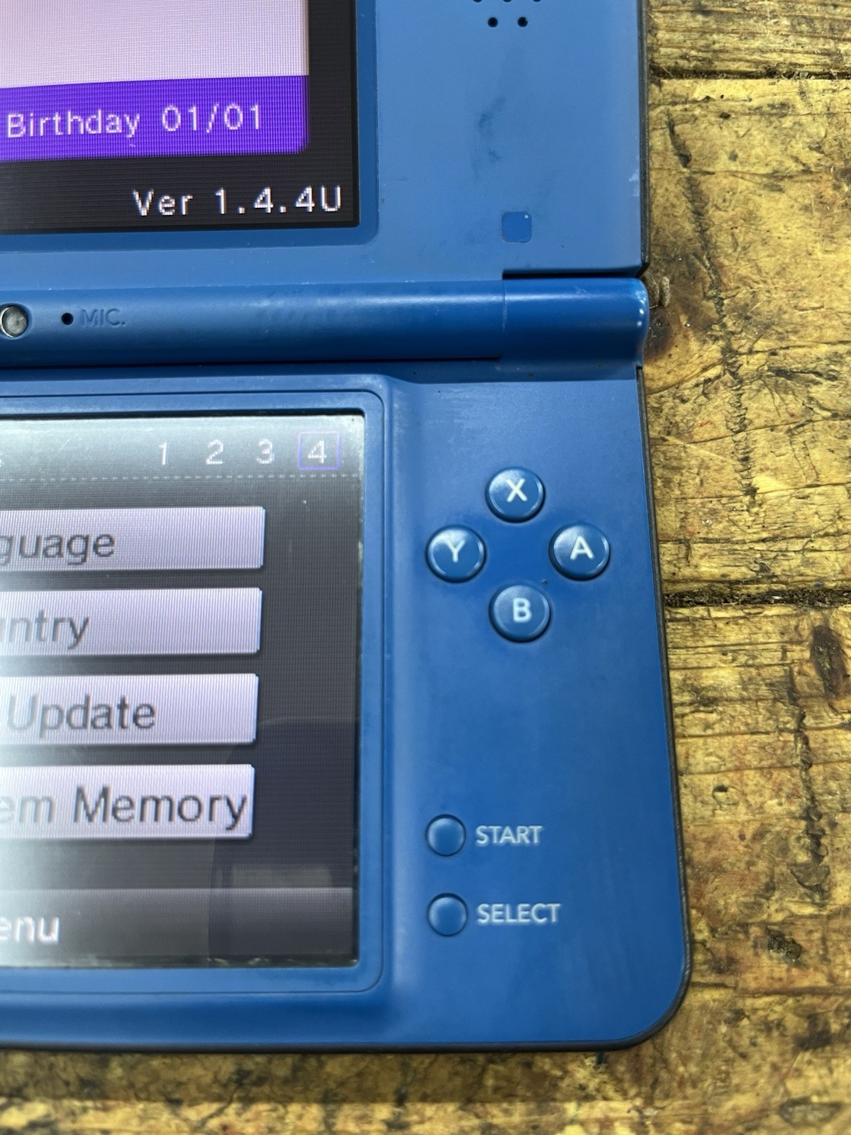 Nintendo DSi XL Blue/Black Handheld Console Wi-Fi Charger Cable & Zoolz Game