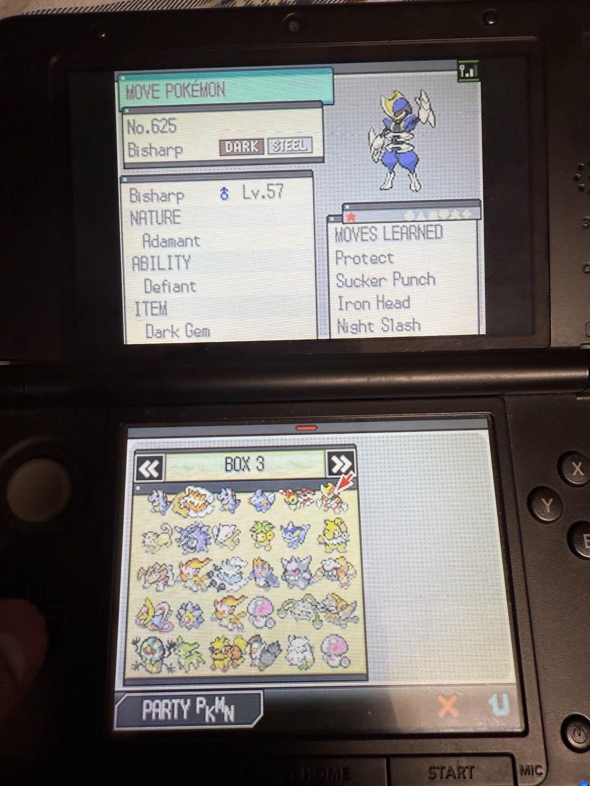 Pokemon Black and White, AUTHENTIC & TESTED. Has Case, Cart & manual, MANY SHINY