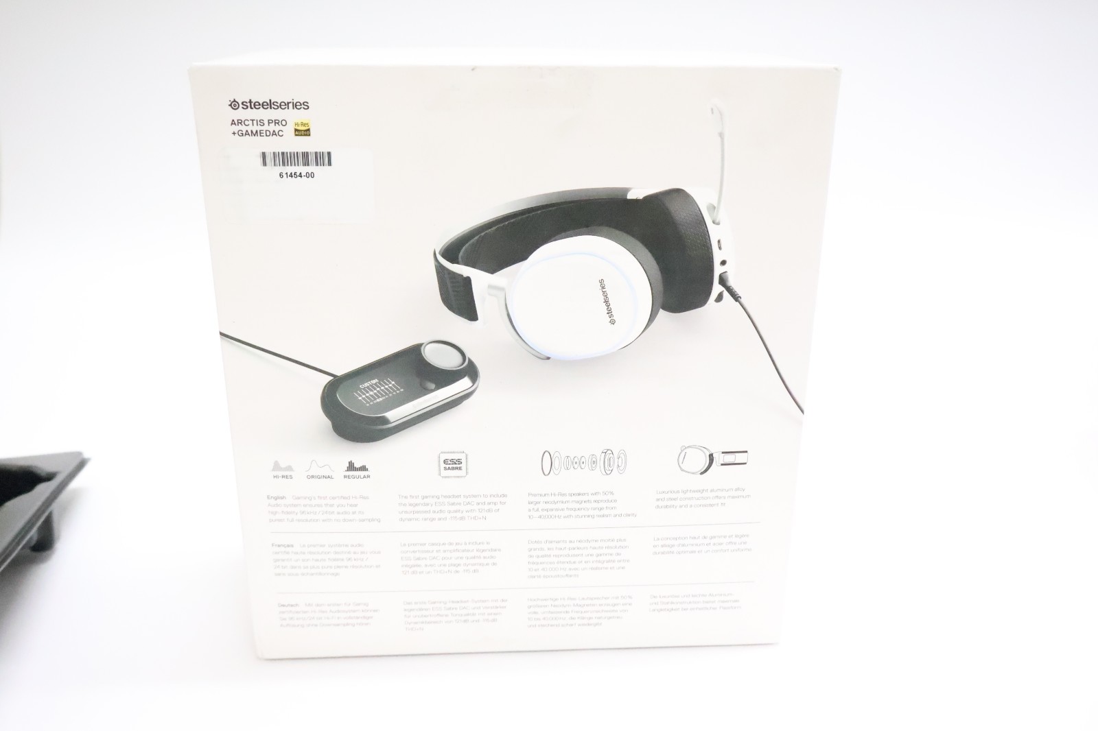 SteelSeries Arctis Pro+GameDAC Wired Gaming Headset White for PS5/PS4 and PC NEW