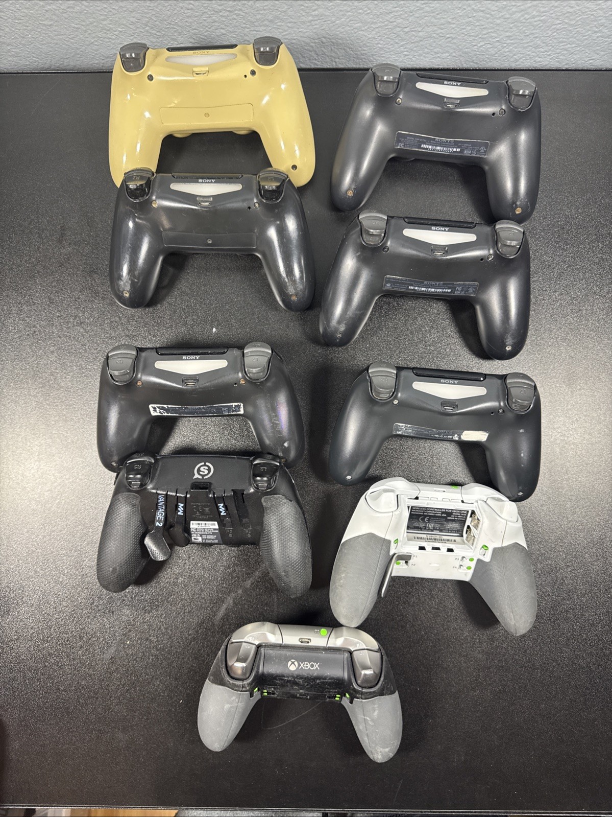 Lot Of 9 Various Colors Defective PS4/xbox One Elite Contollers Stick Drift