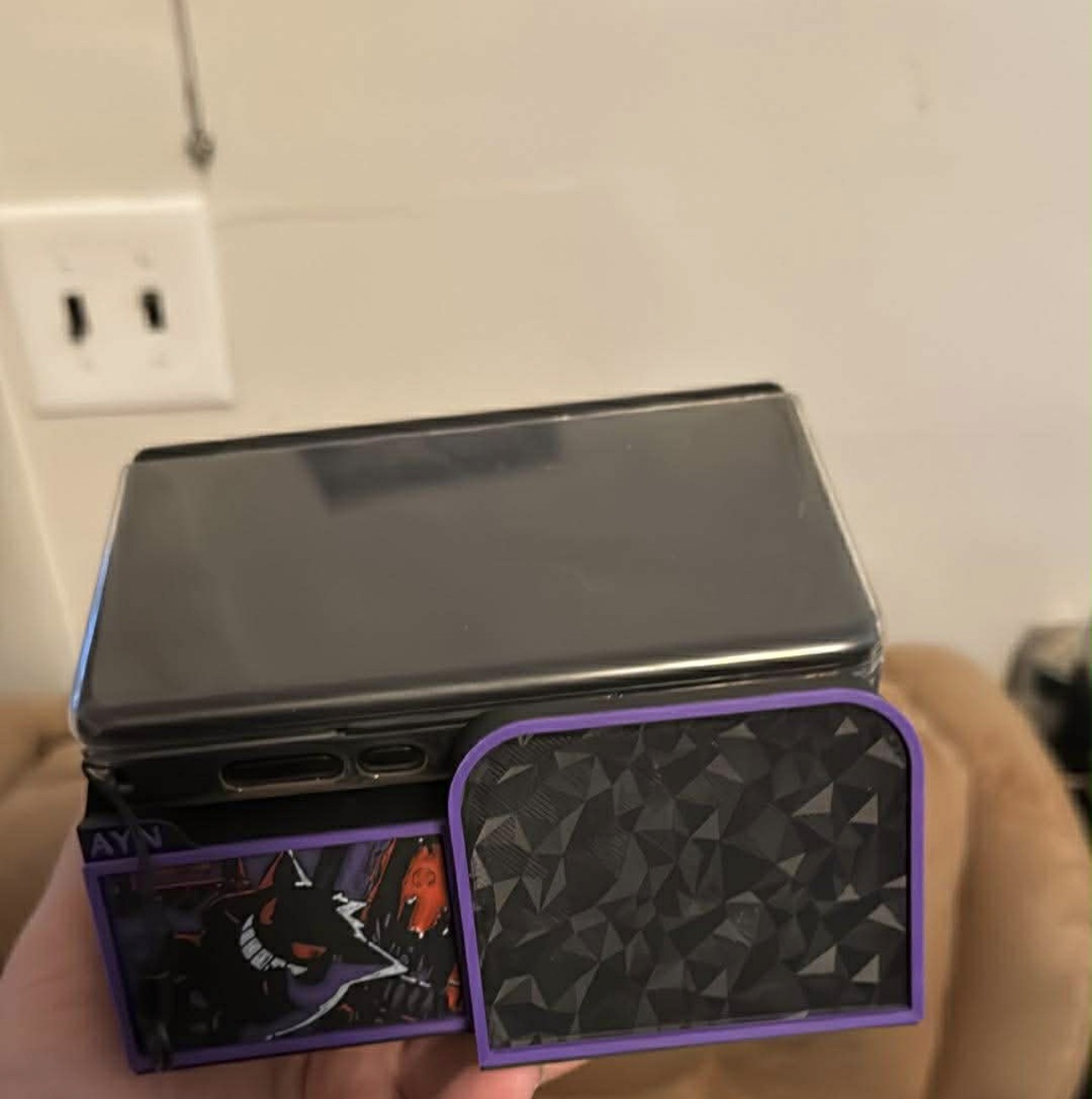 AYN Thor Base 8gb RAM 128GB Black With Charging Dock Open Box BATCH 2