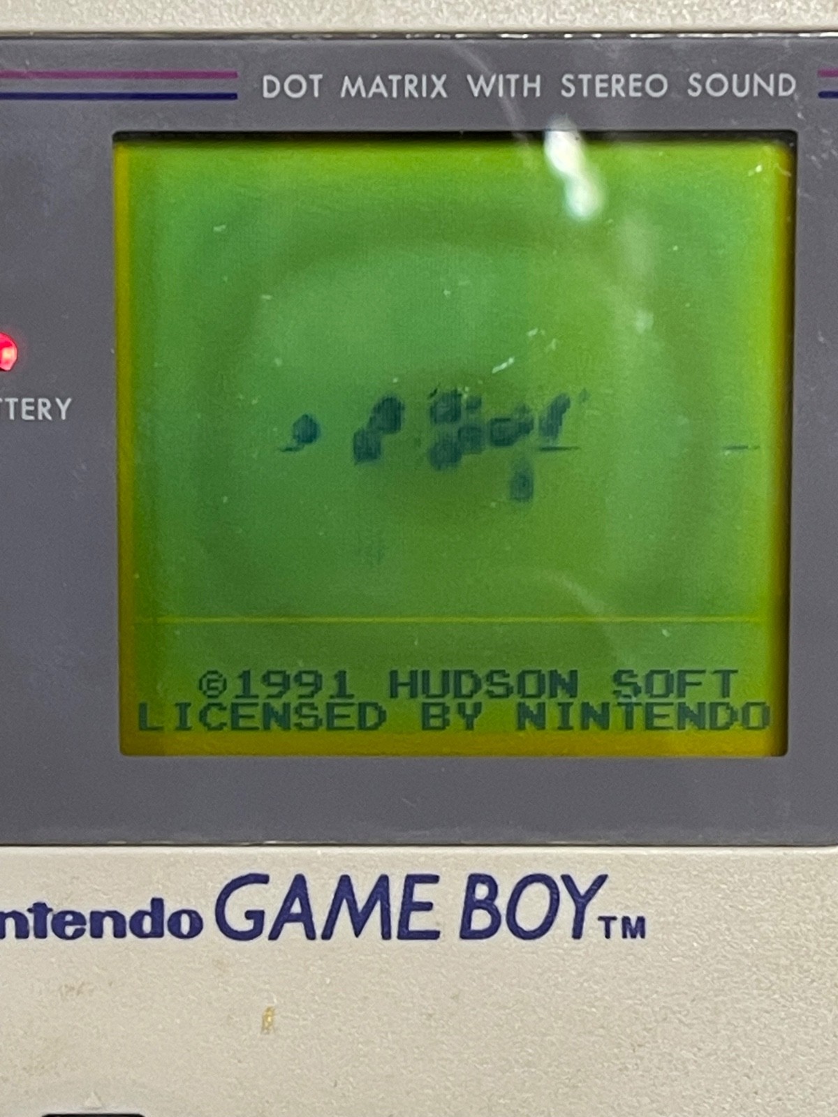 Original Nintendo Game Boy DMG-01 Works Includes Mad Catz Power Clip Battery