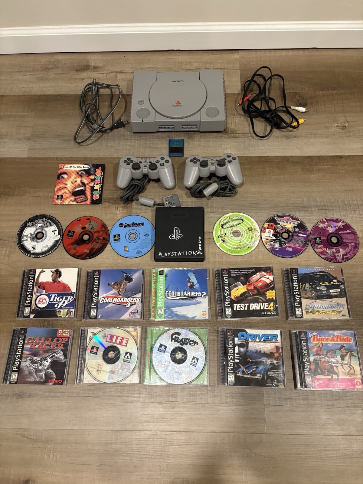 Sony PlayStation 1 Console PS1 SCPH-7501 Console Bundle 17 Games & 2 Controllers