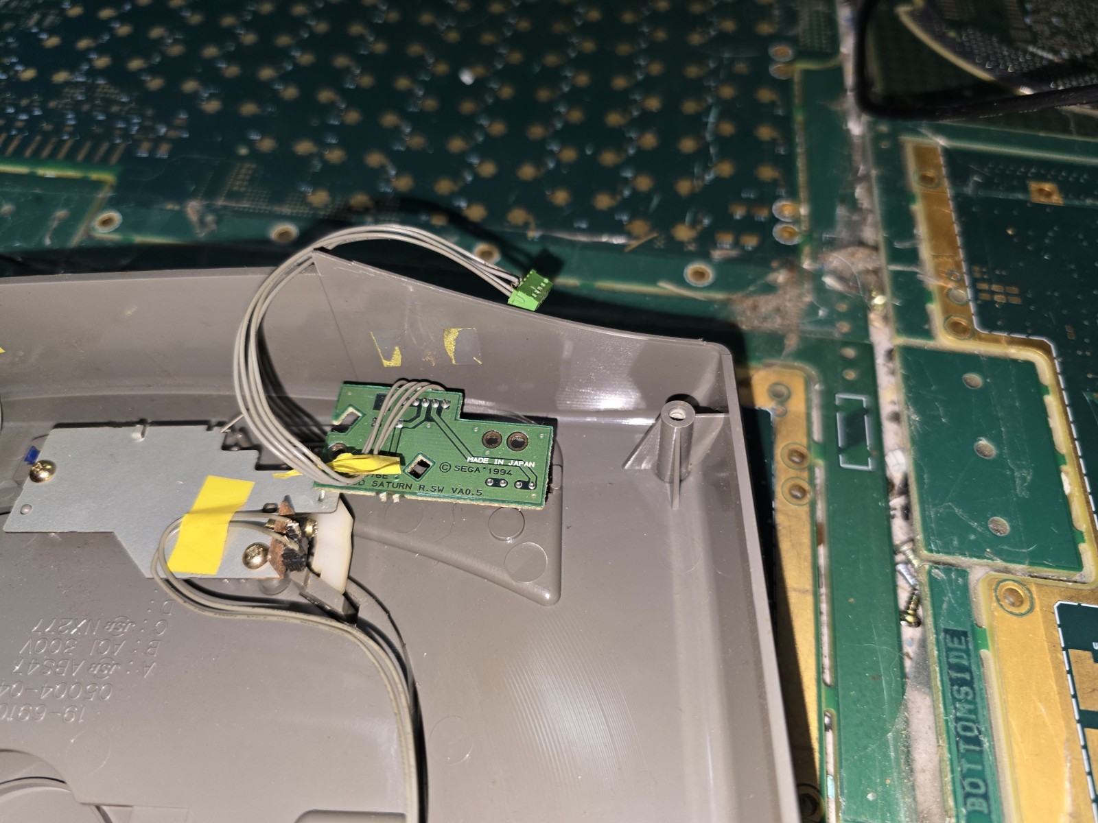 Sega Japan Saturn Greenish Top Cover Reset Button Board 839-0709-02 ONLY-READ