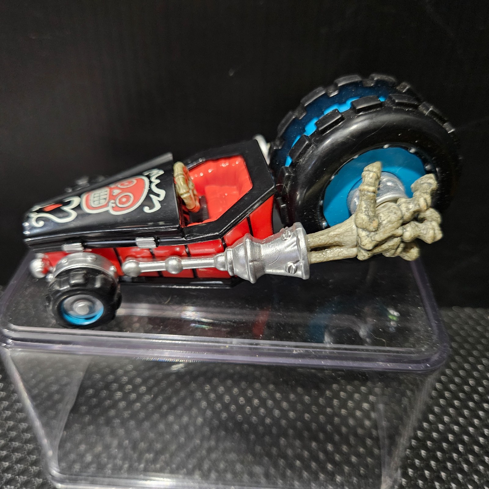 Skylanders SUPERCHARGERS CRYPT CRUSHER Burn Cycle Vehicle Figure Piece