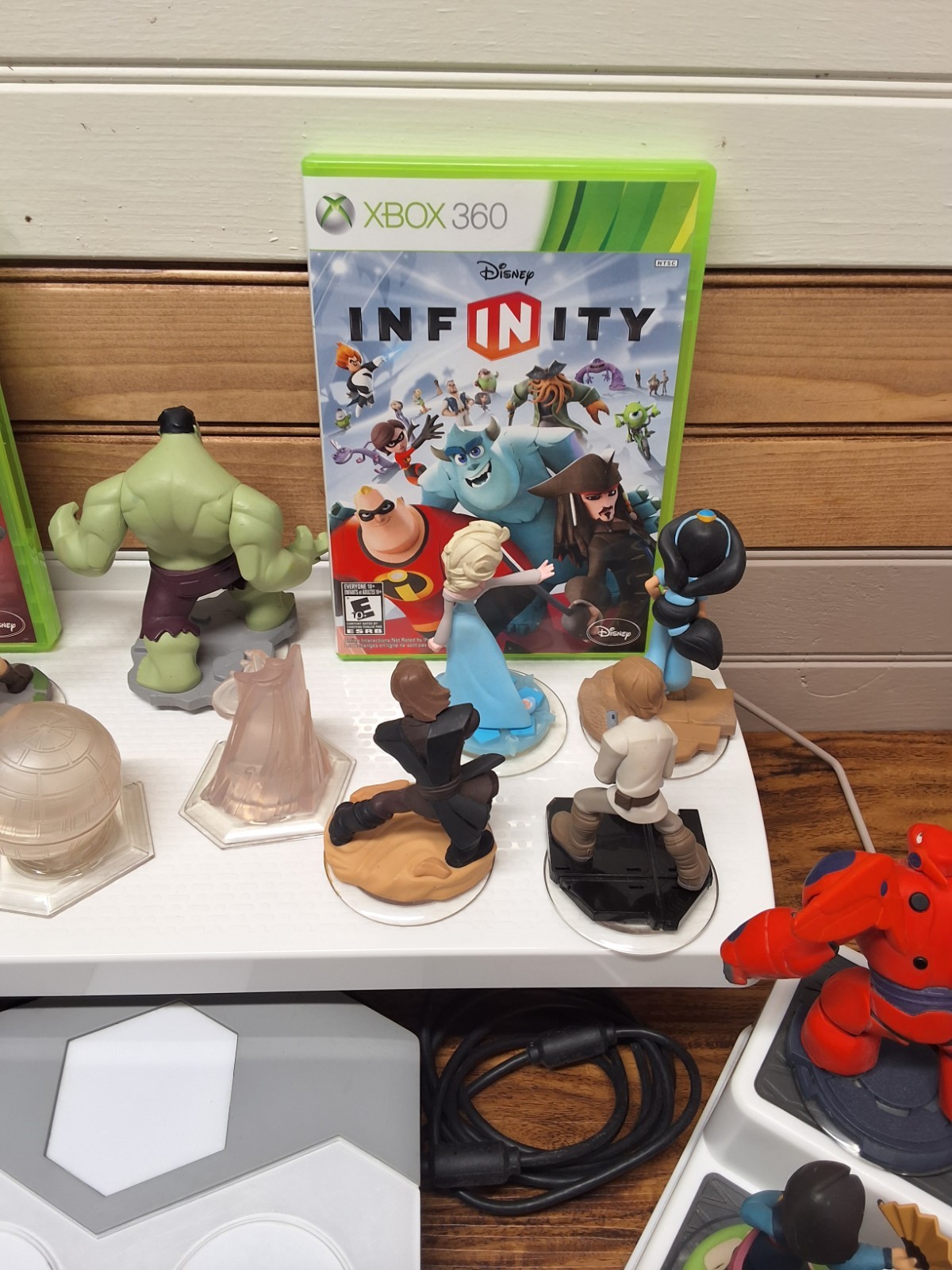 32 Disney Infinity Figures Crystals Pwr Discs 1.0/2.0/3.0 Portals XBOX 360 Games
