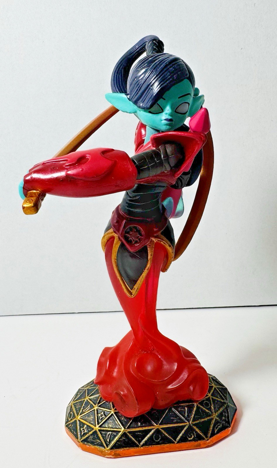 Skylanders Giants Scarlet Ninjini Character Figure