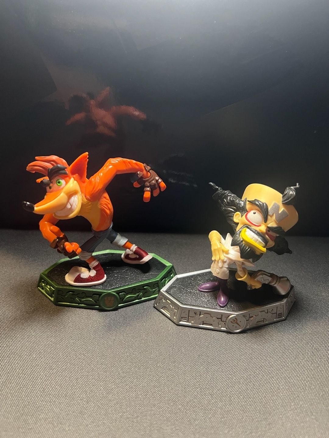 Skylanders Crash Bandicoot, Dr. Neo Cortex, and Barrel Blaster Vehicle Set