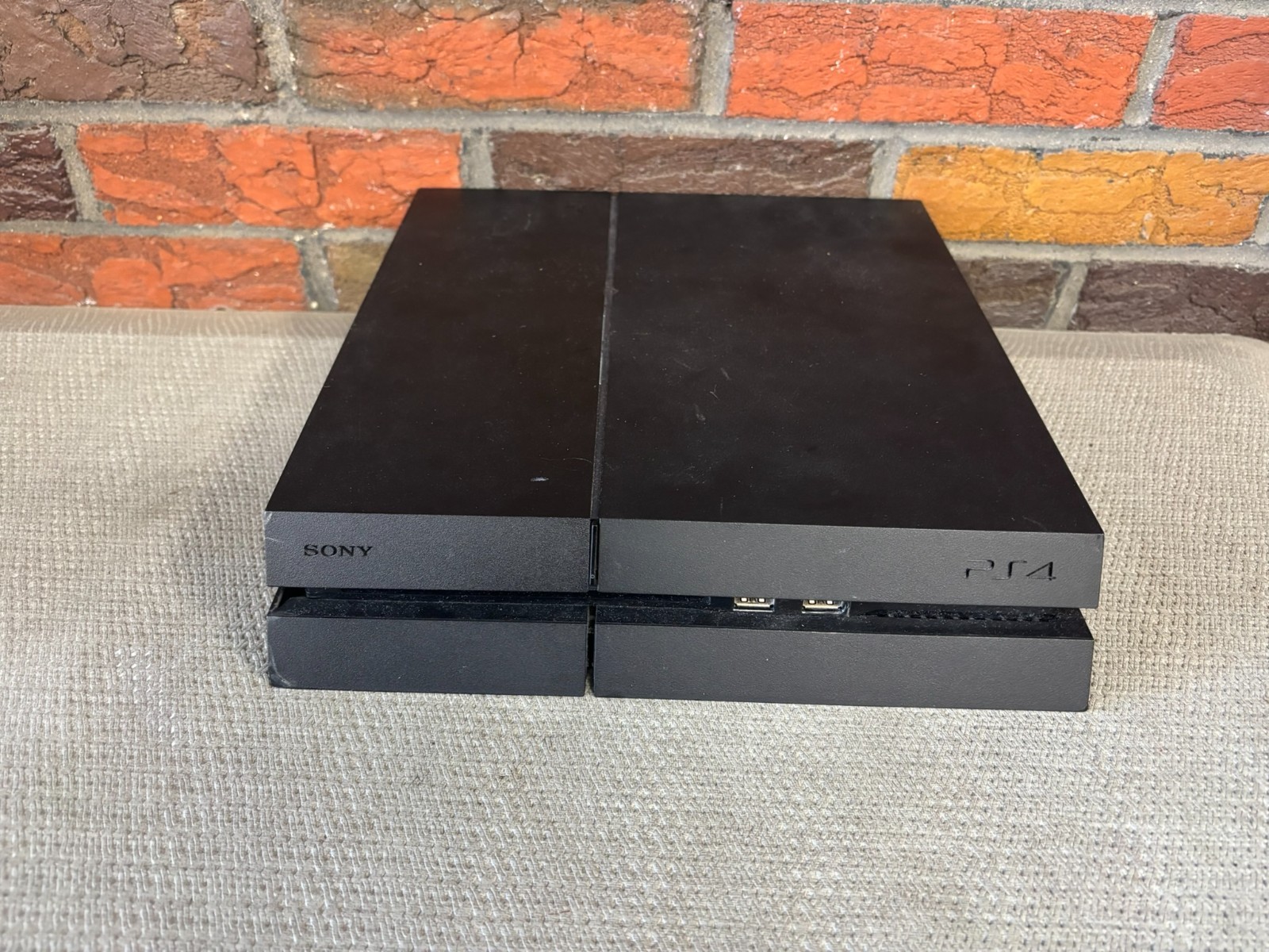 Sony PlayStation 4 – CUH-1215A