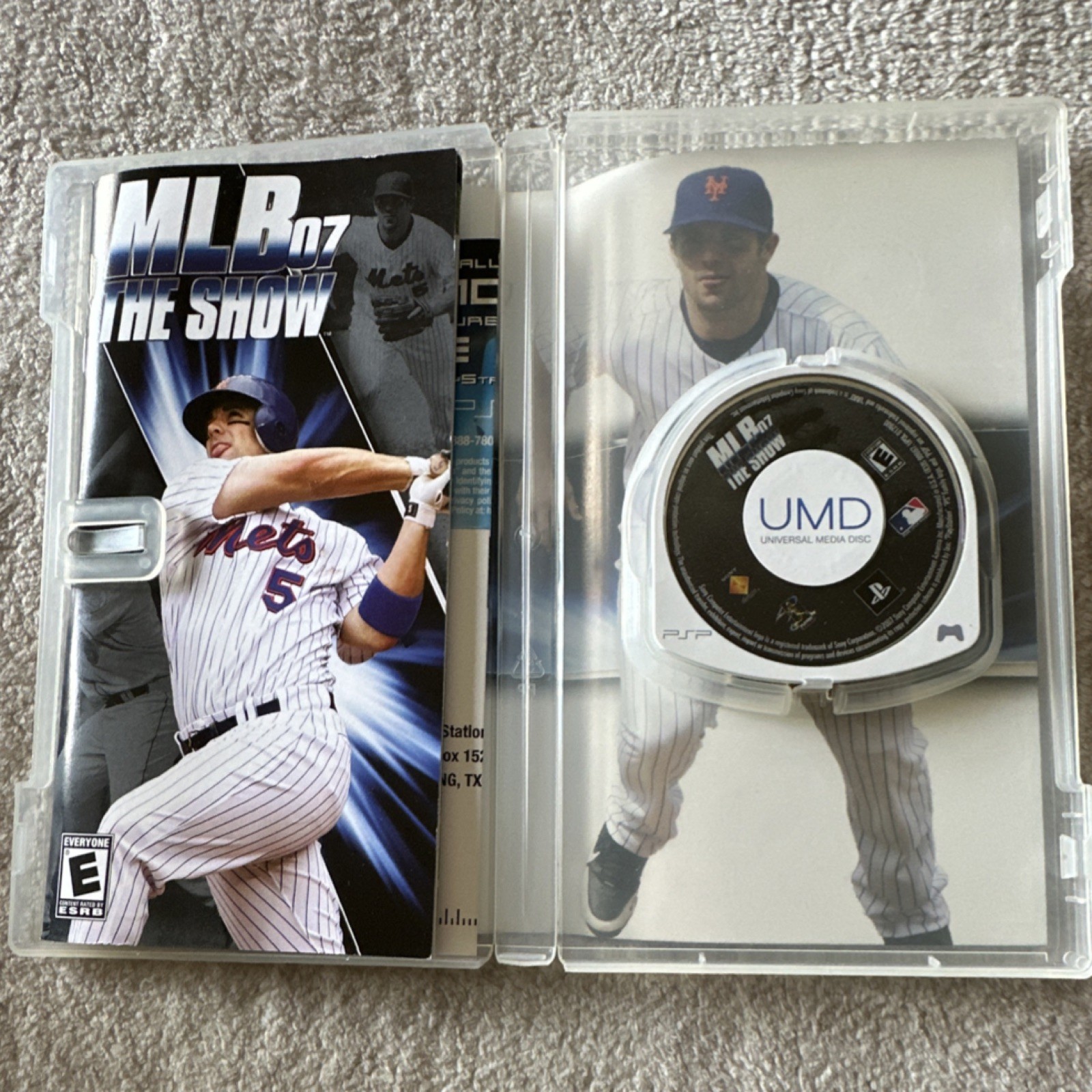 Sony MLB 07 The Show PSP Complete with Manual, Multiplayer, Online Playability