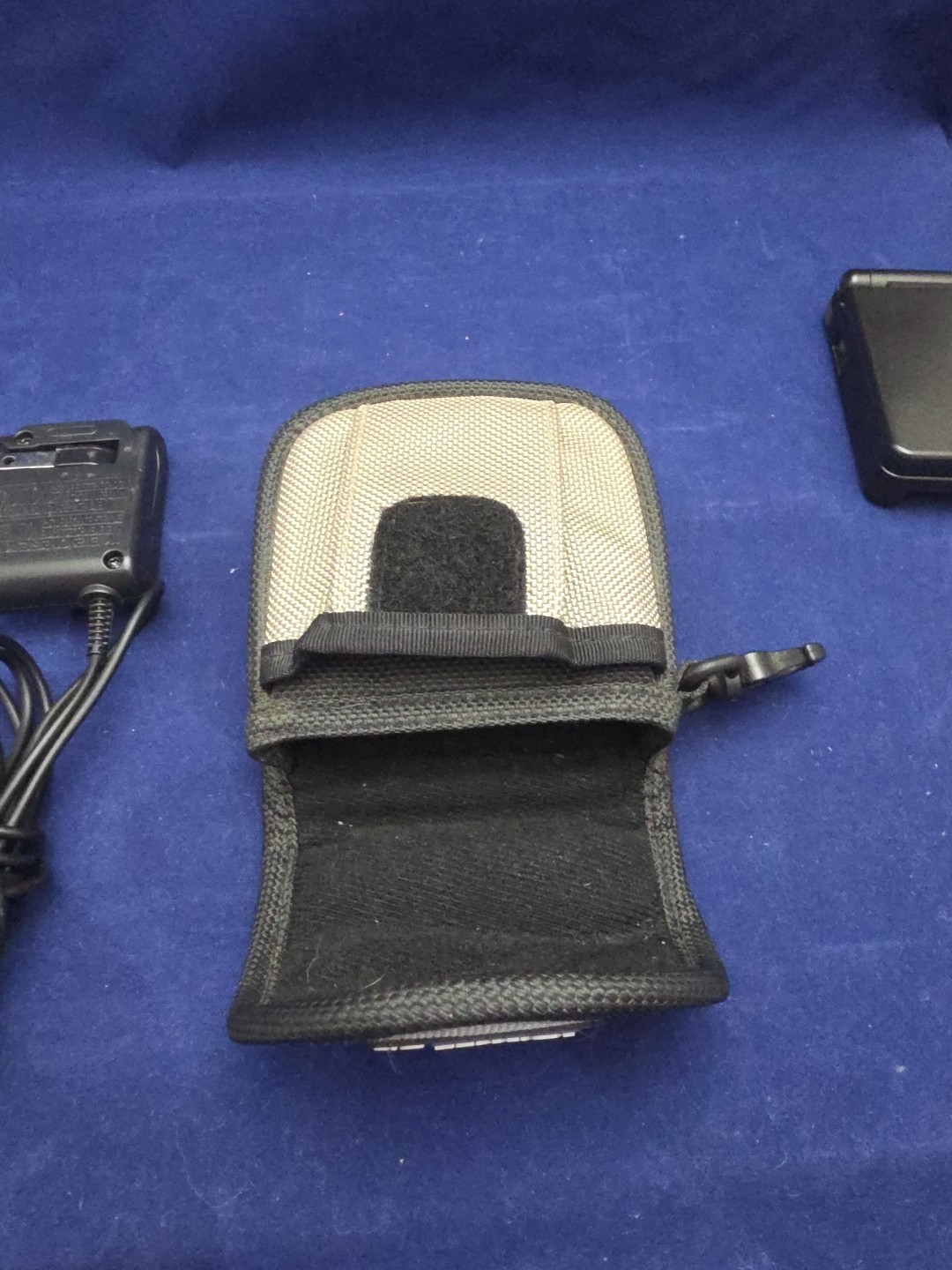 Nintendo Game Boy Advance SP Onyx Black Generic Charger Carry Case