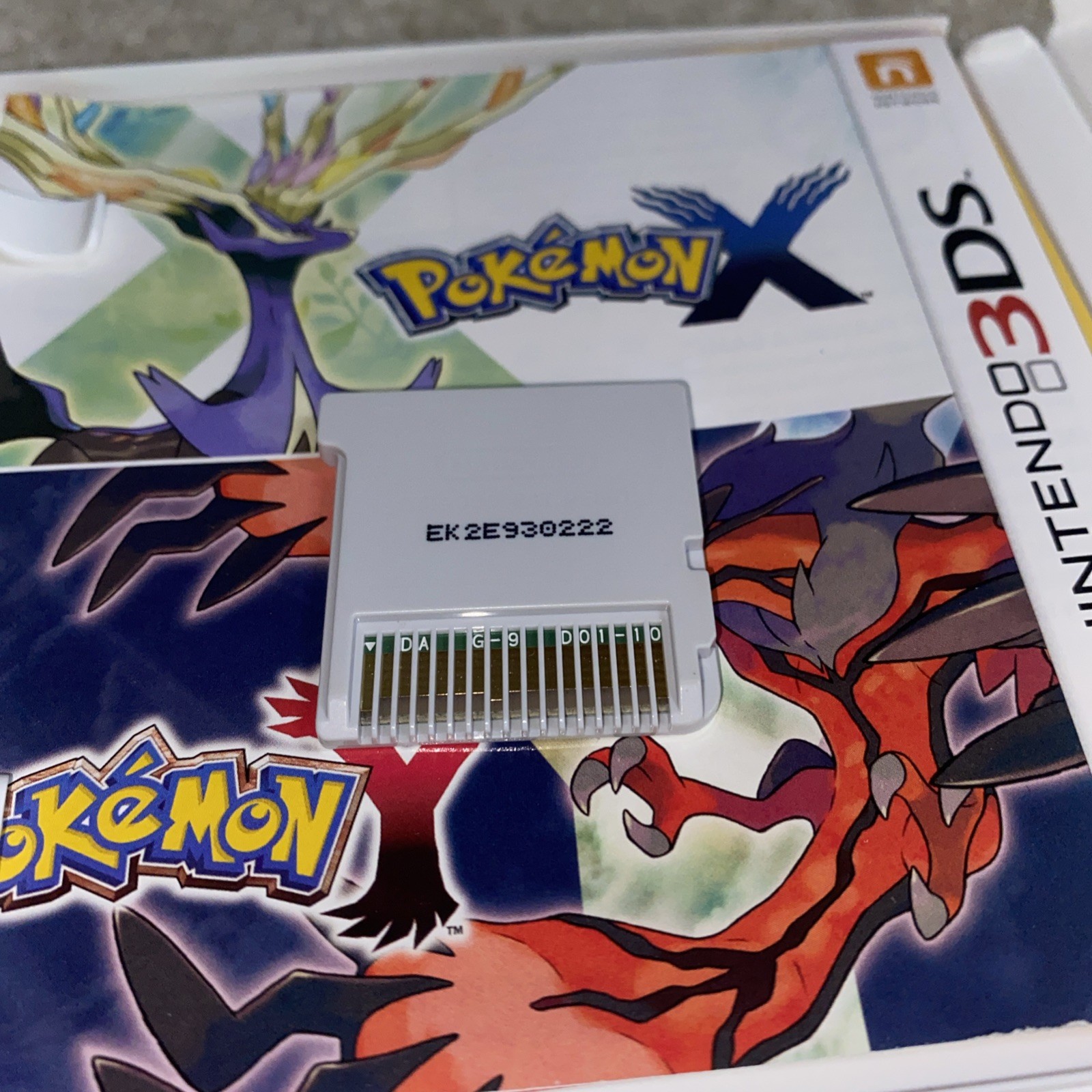 Pokemon Y (Nintendo 3DS, 2013)