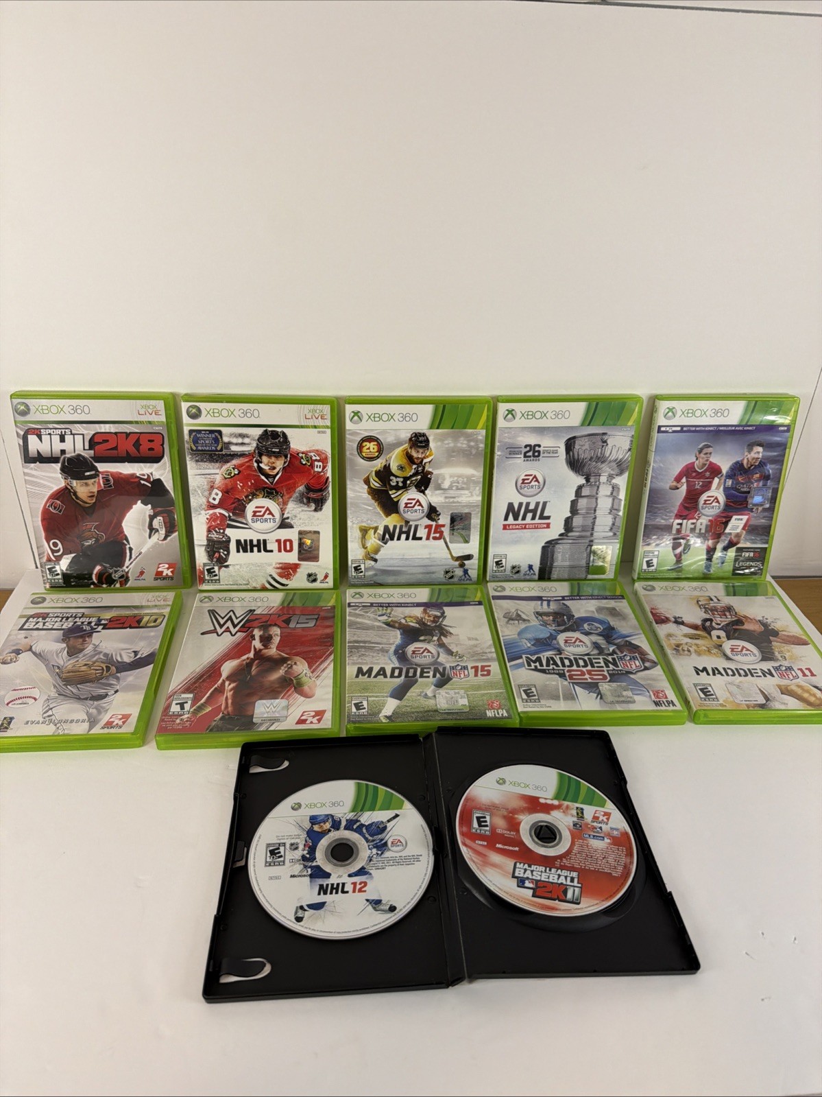 Lot of 12 Xbox 360 Sports Games NHL, MLB,Madden,FIFA,WWE 2k