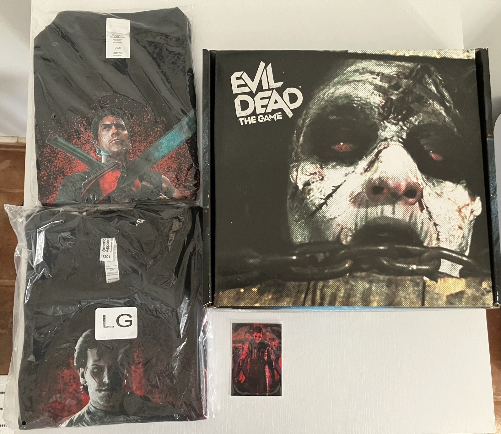 Evil Dead: The Game Collectors Edition PS5 + Bonus Shirt (OPEN BOX W/ NEW ITEMS)