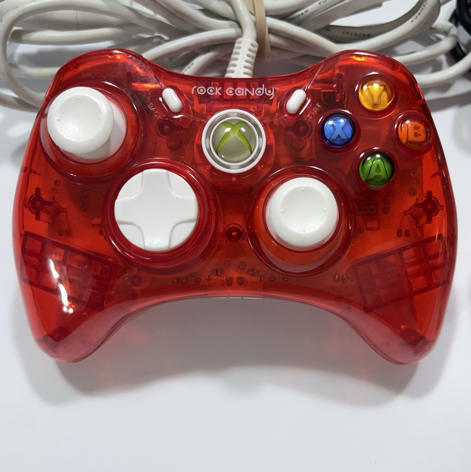 XBOX 360 Console, 4 Games, Kinect, 2 Controllers, AV Cords
