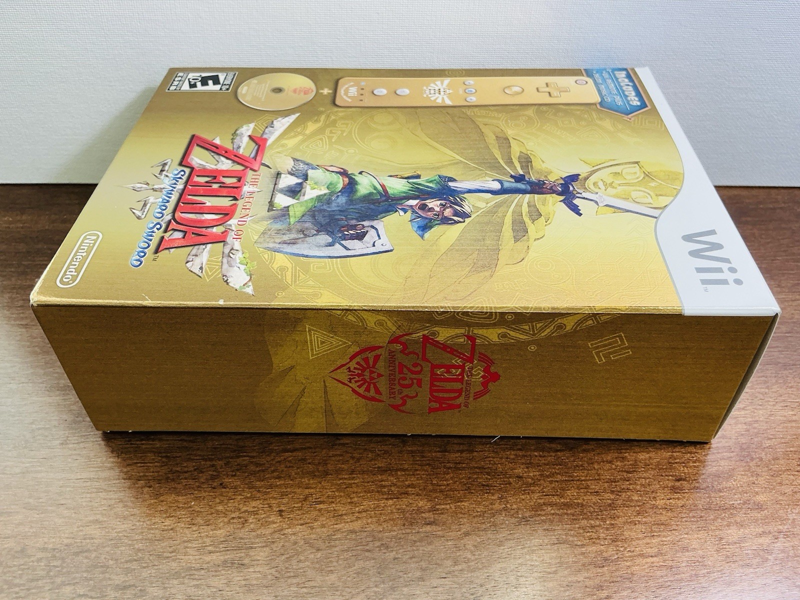 Zelda Skyward Sword Limited Edition Gold Remote Bundle (Wii) NEW SEALED RARE