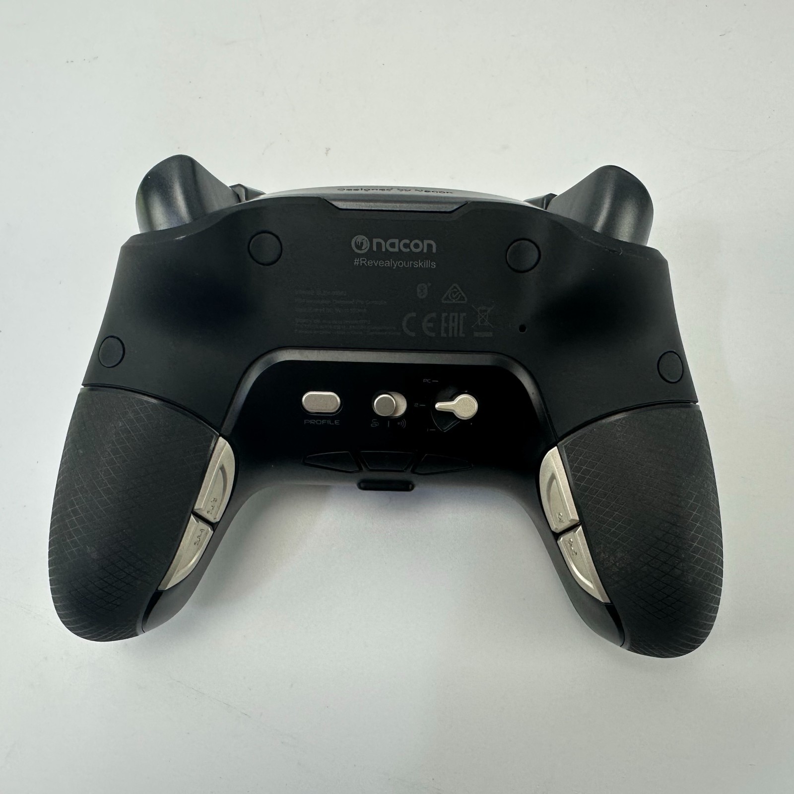 NACON Revolution Unlimited Pro Controller for PS4/PC w/ Case Wired or Wireless