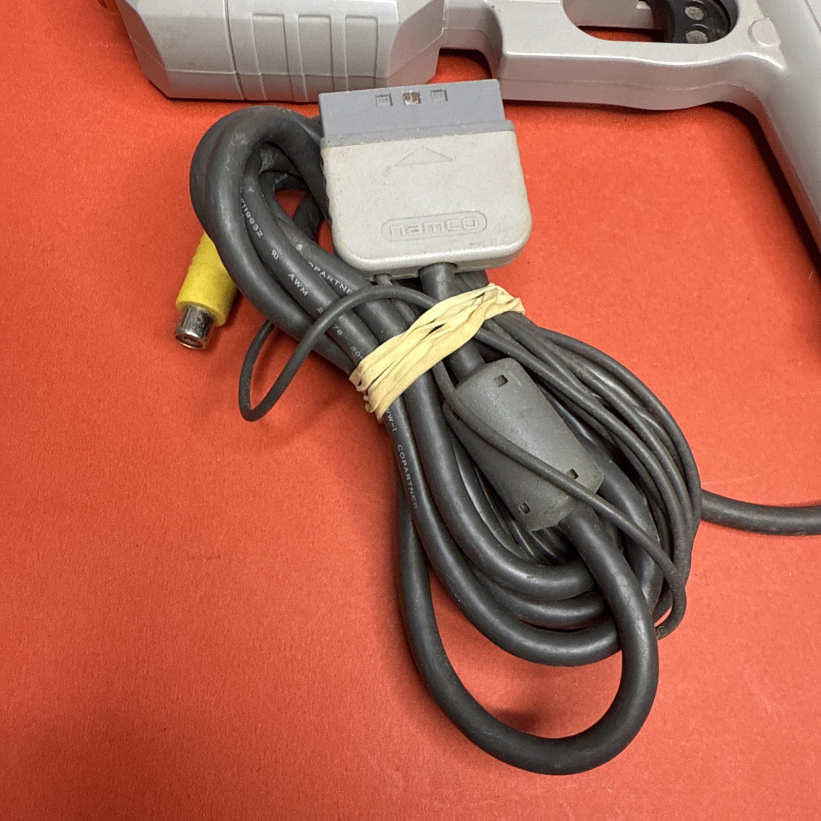 Namco GunCon Light Gun NPC-103 PlayStation PS1 1996 Gray w/ Y-Cable Adapter (A)
