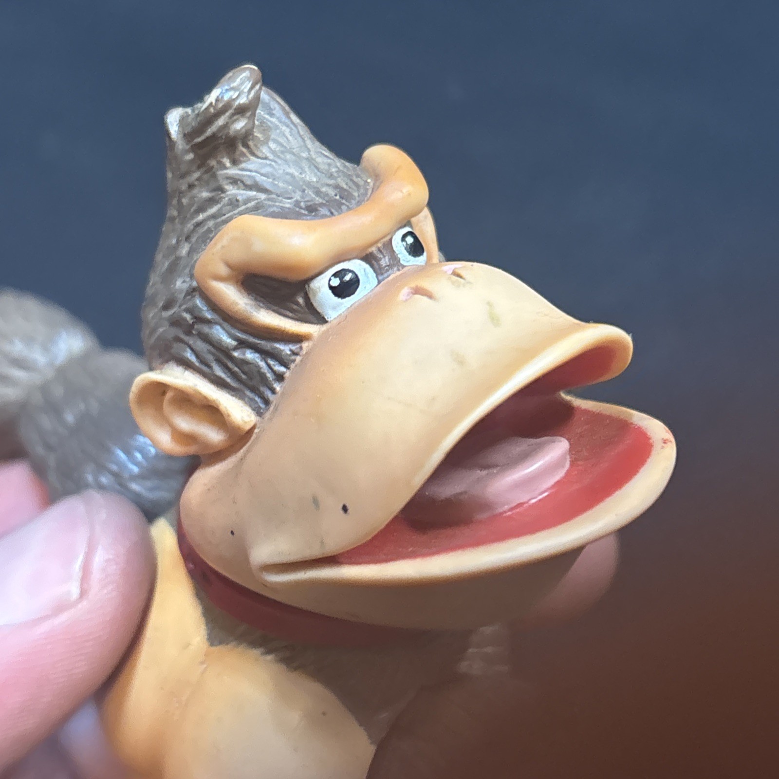 Nintendo Donkey Kong Figure 2000 Very Rare Vintage