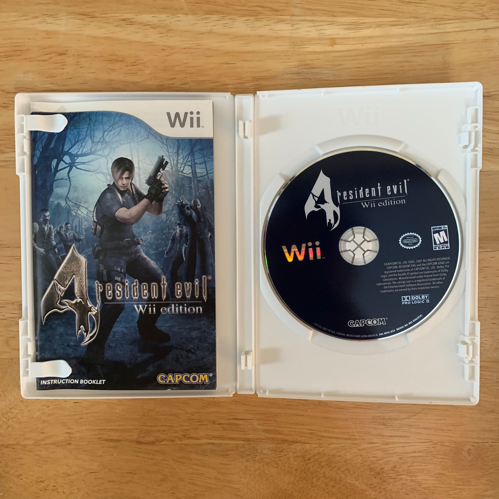 Resident Evil 4 Wii Edition (Nintendo Wii, 2007) Complete in Box