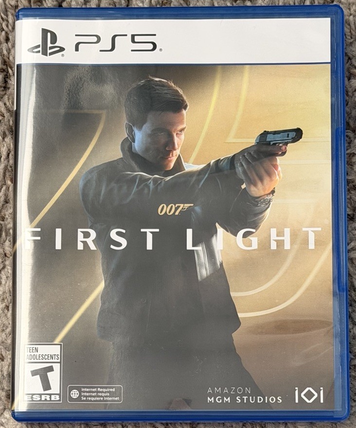 007 FIRST LIGHT PS5 SONY PLAYSTATION 5 2026 WORKS GREAT!!