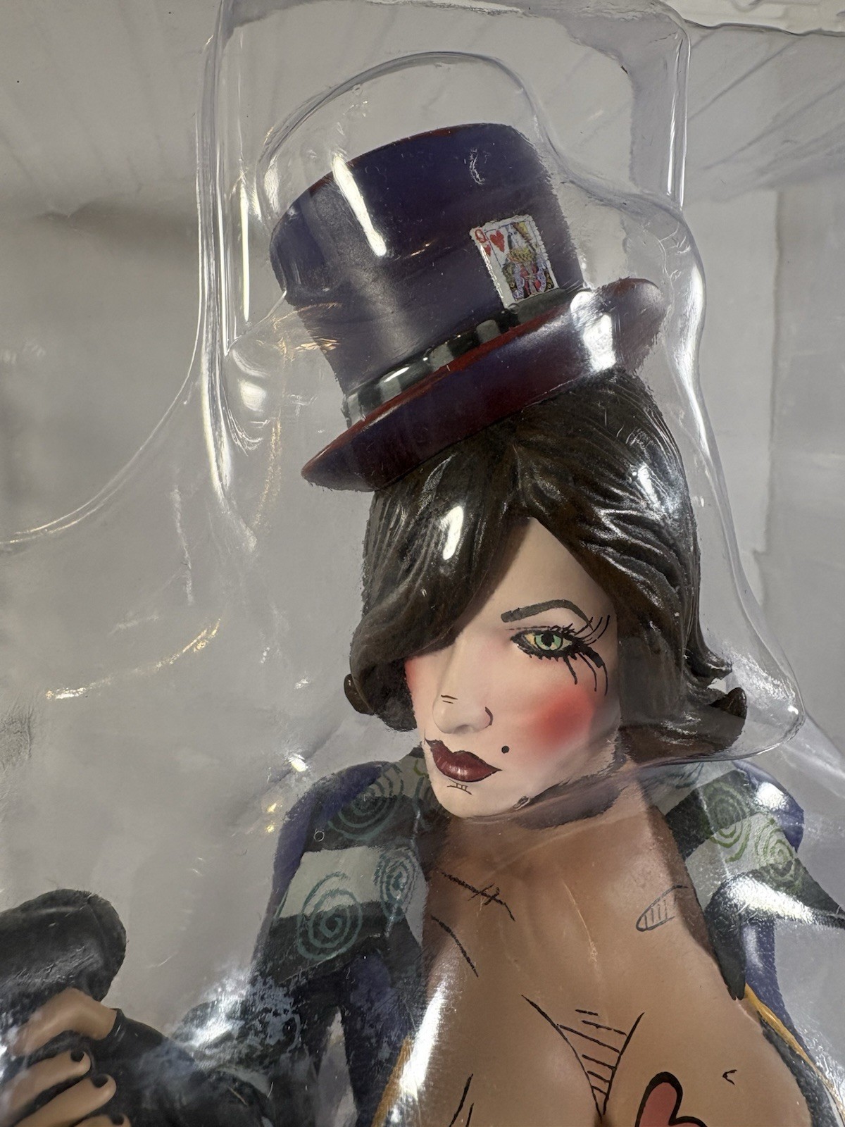 Borderlands 2 Mad Moxxi Collectible Statue 1:4 Scale – Purple