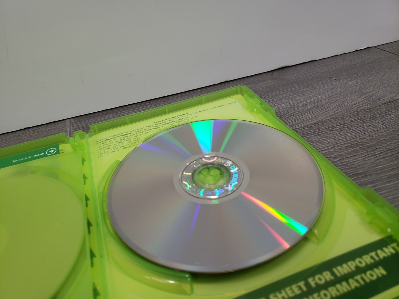 Halo 4 (Microsoft Xbox 360, 2012) Complete Video Game RATED M 343 INDUSTRIES