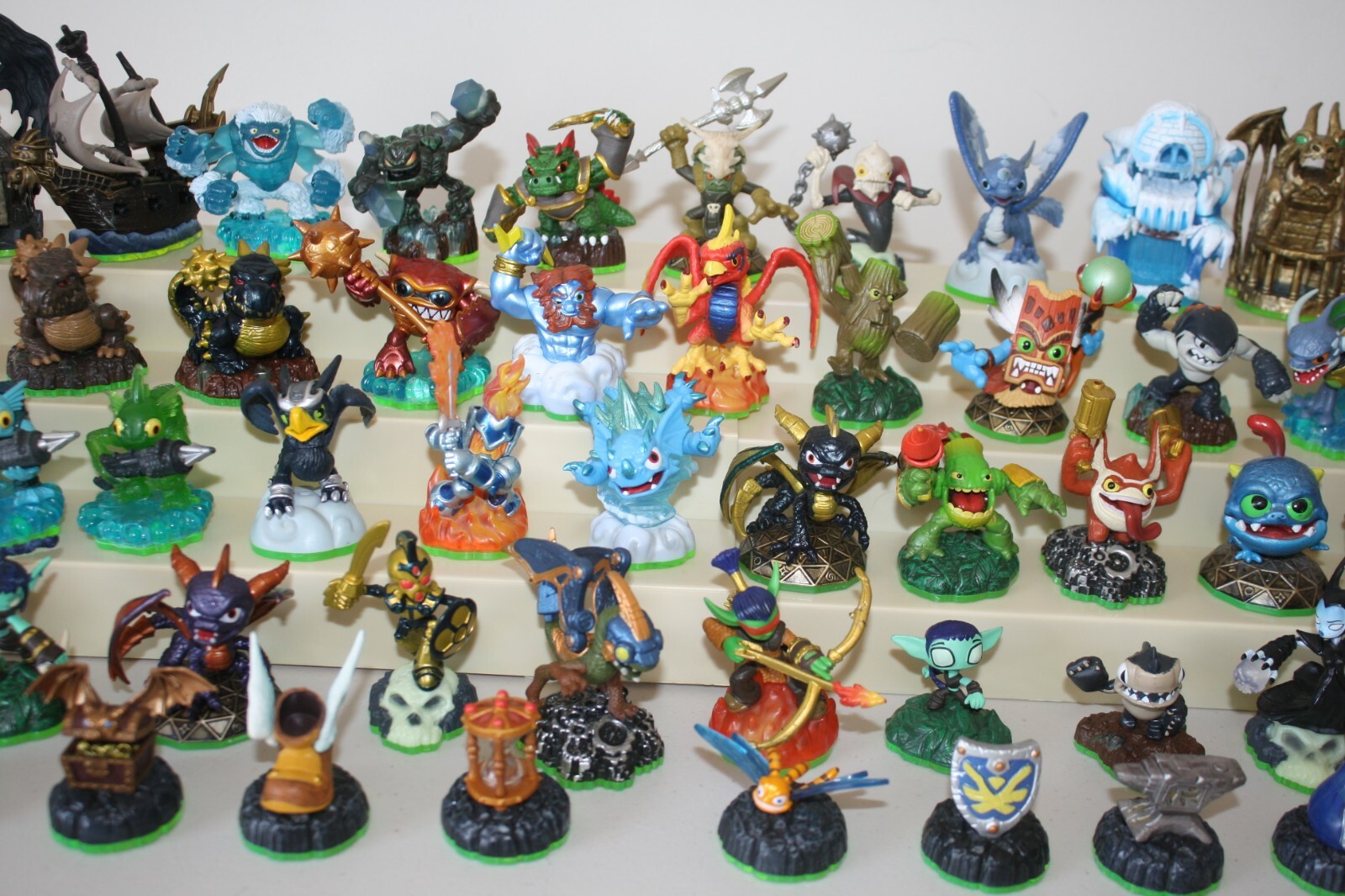 Skylanders Spyro’s Adventure Figures Buy 4 Get 1 Free Finish Your Set Free Ship