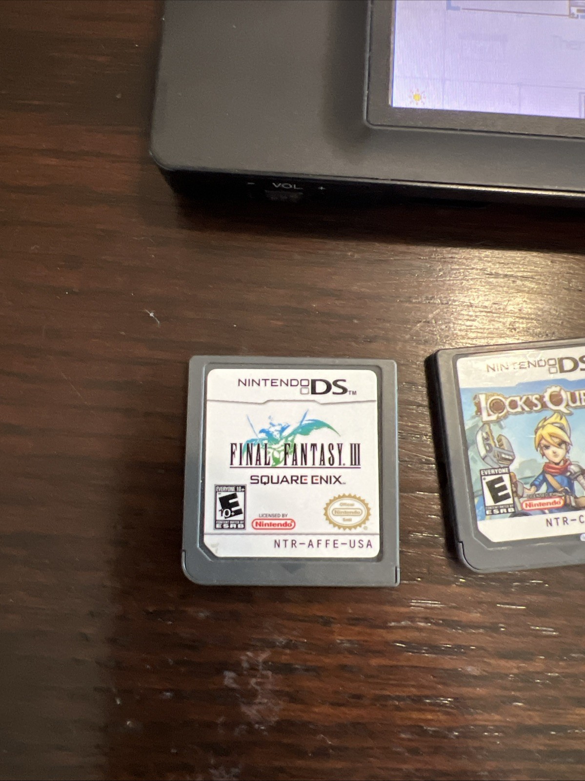 Nintendo DS Lite Onyx Black Console w/ Stylus, 3 Games And Charger. Tested