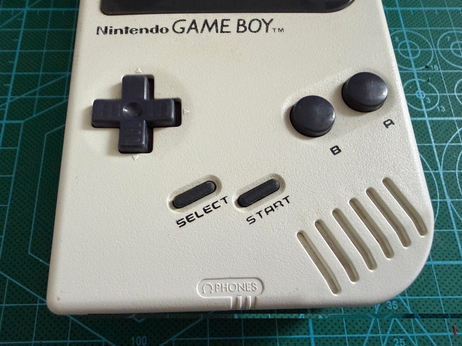 Extremely Rare White Nintendo Game Boy DMG MANI Limited – 100% Authentic