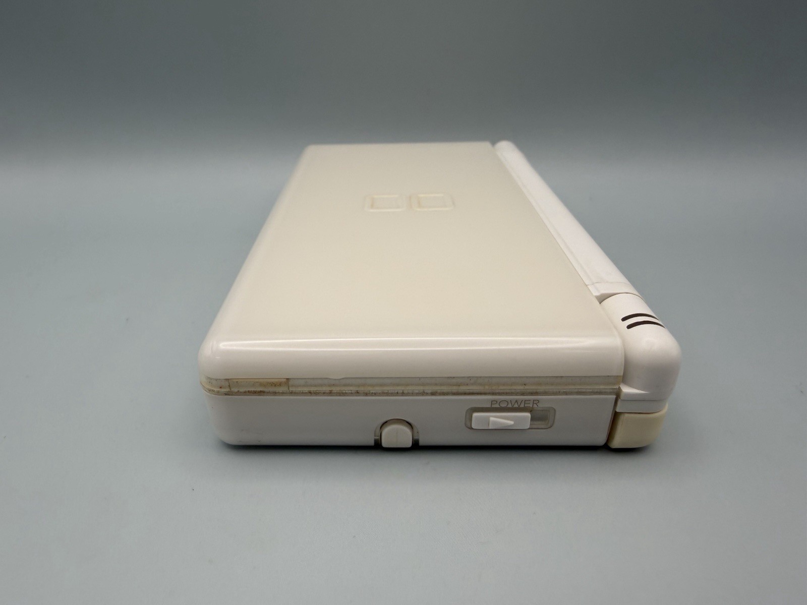 Polar White Nintendo DS Lite Console USG-001 with charger