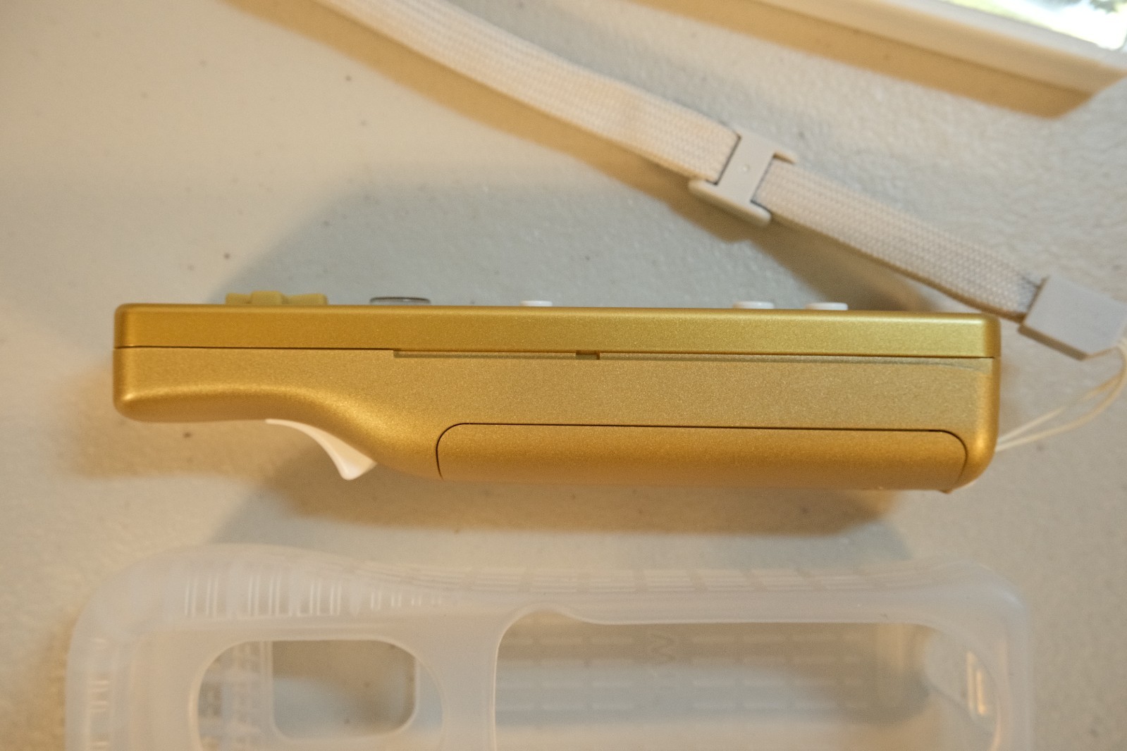 The Legend of Zelda Skyward Sword + Gold Controller Nintendo Wii Bundle Complete