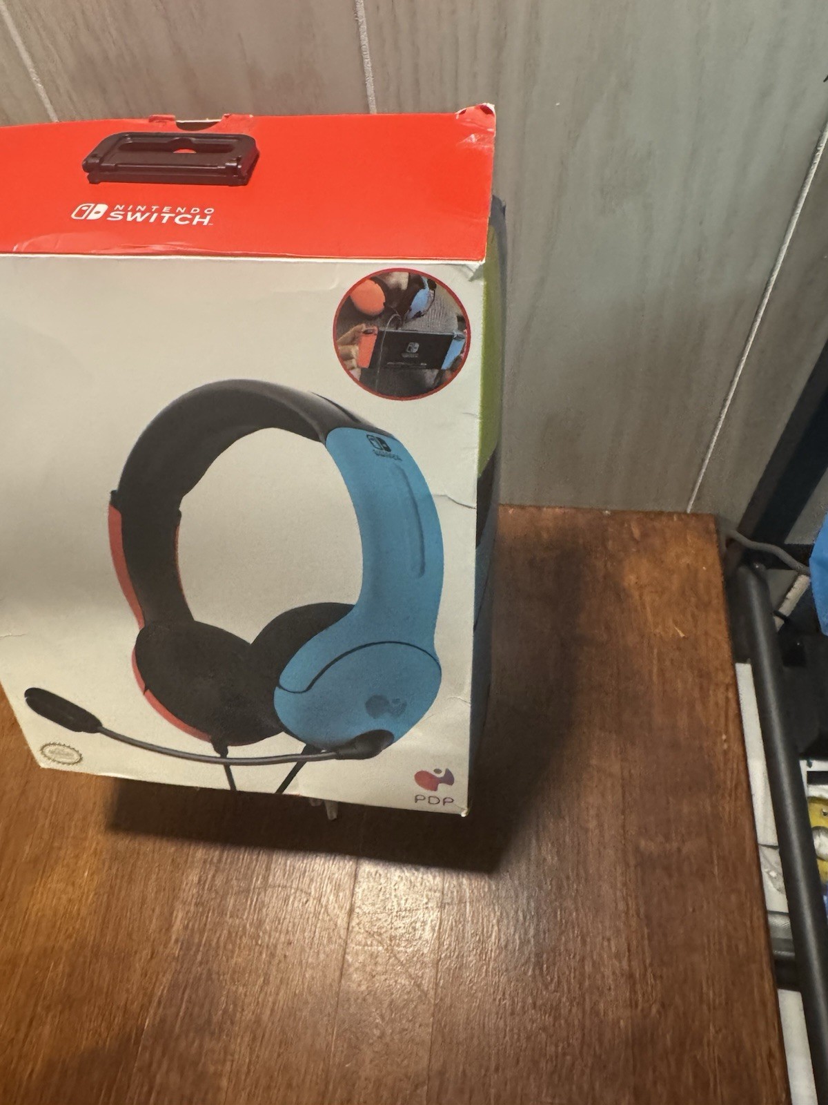 Nintendo Switch Gaming Headset Wired Brand PDP LVL40 Blue/Red, New Open-Box