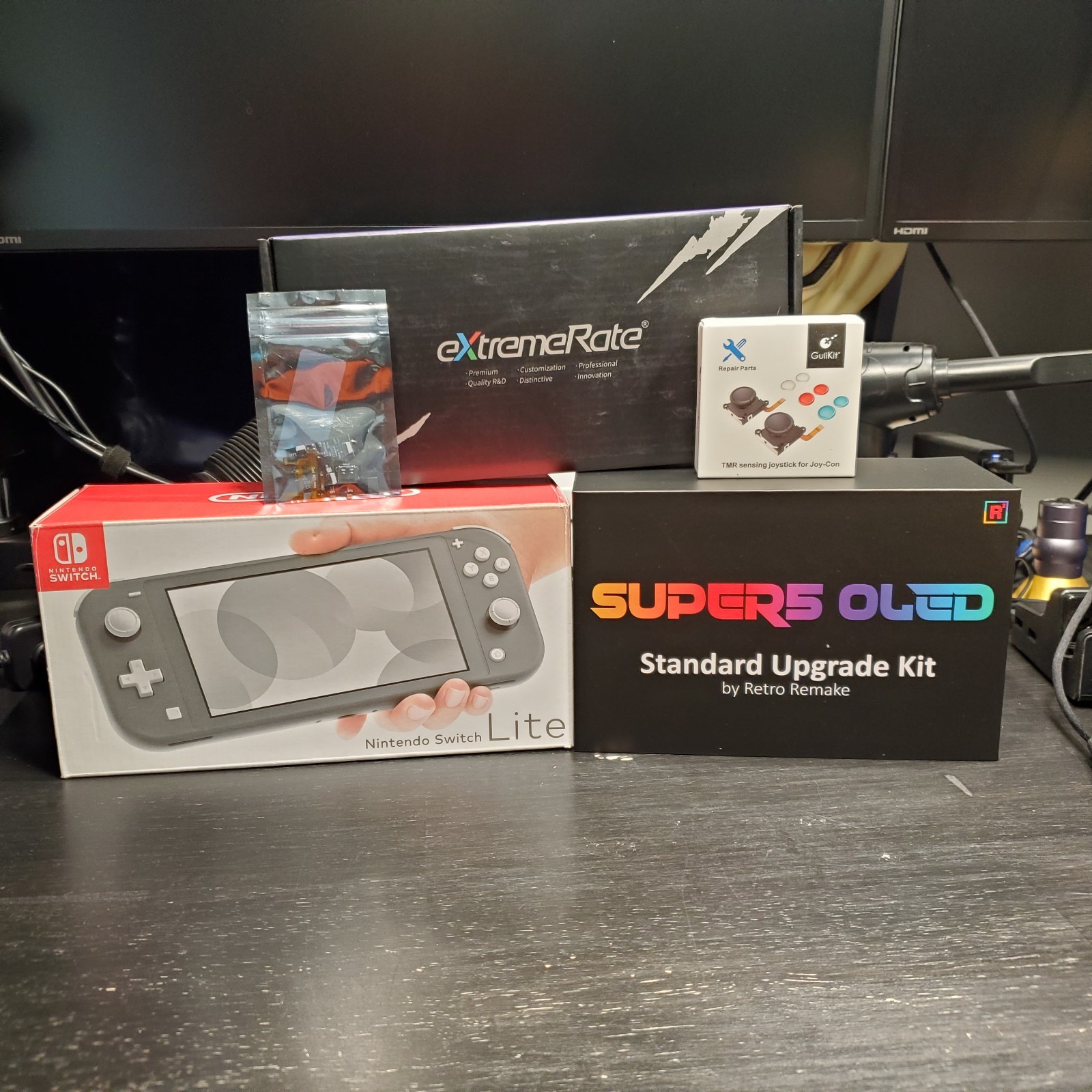 Nintendo Switch Lite Super 5 OLED touch, GuliKit TMR, Translucent Red, Taki Udon