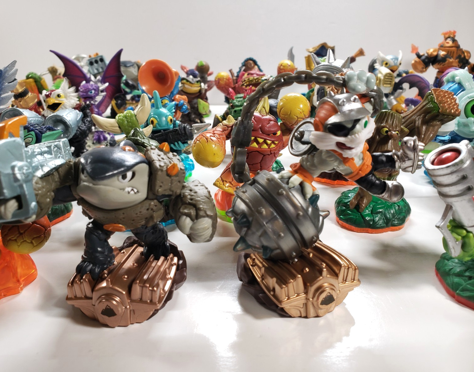 Skylanders Lot of 42 Figures – Superchargers Spyro’s Adventure Giants Swap Force