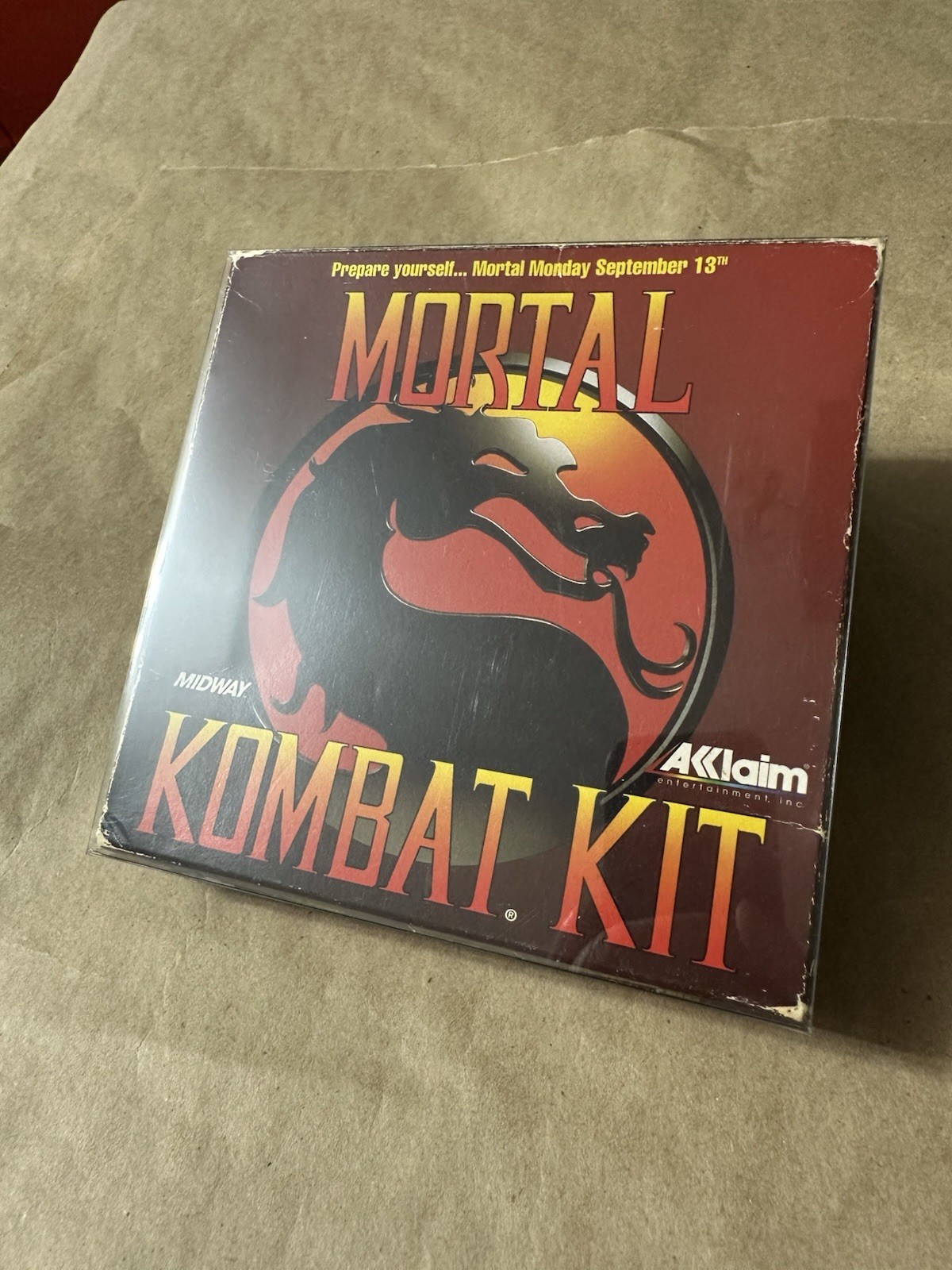 Mortal Kombat Collector’s Lot- Lunch Box, PC floppy, Kit, Cards, Coin, Buttons