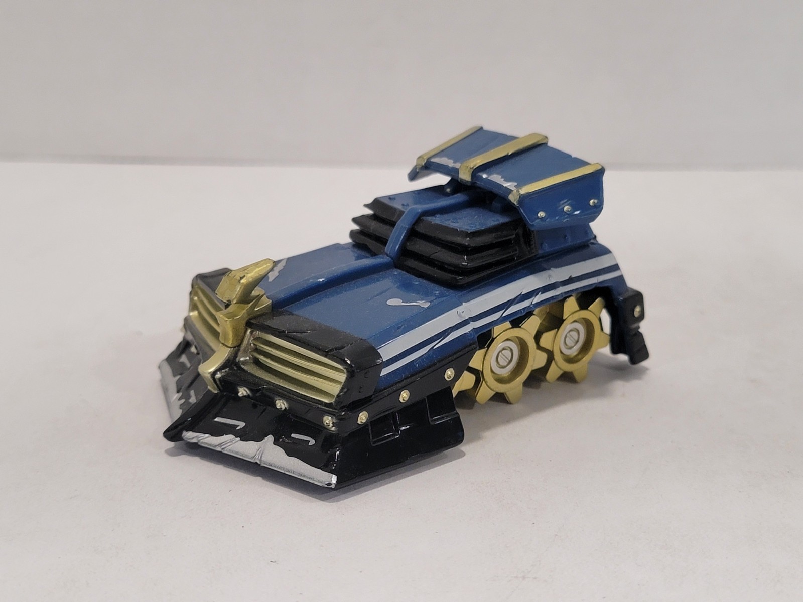 Skylanders Superchargers Shield Striker Vehicle Figure