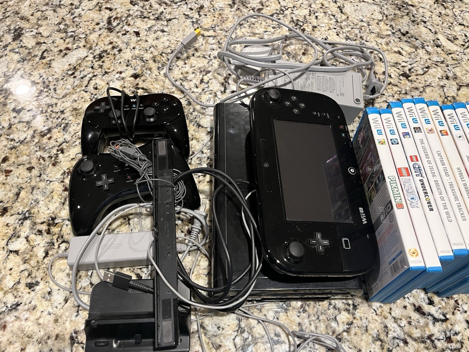 Nintendo Wii U Console & Games Bundle Lot ~ Zelda Mario ~ Multiple Games