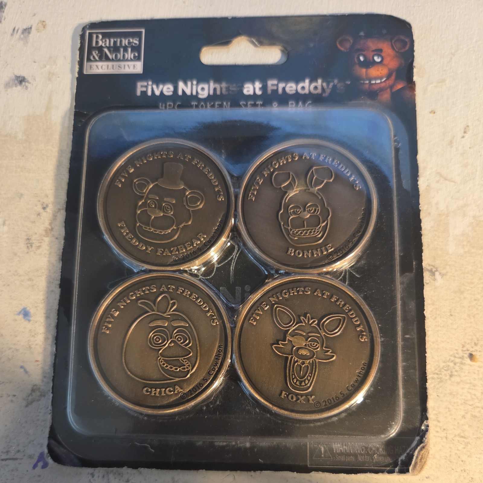 Five Nights at Freddy’s 2016 Arcade Token Set with Pouch Barnes & Noble- Sealed