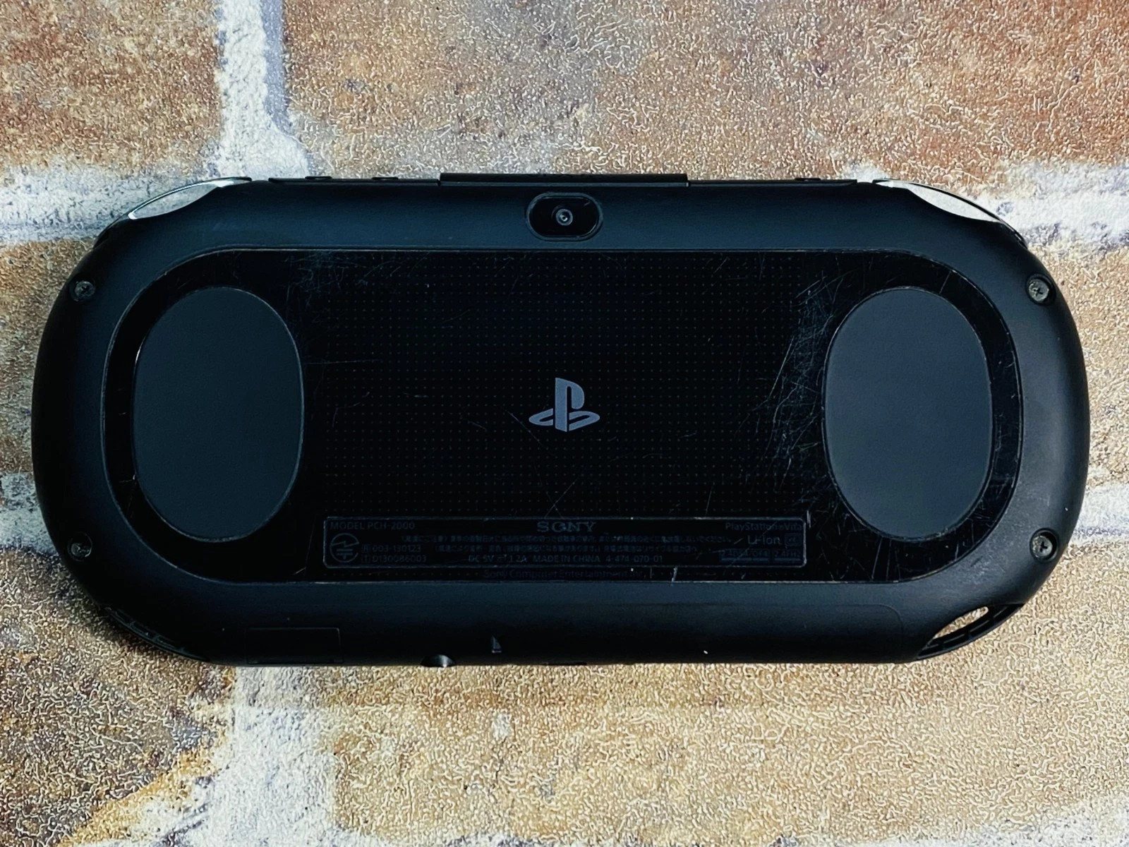 PS Vita Black PCH 2000 SONY PlayStation Japan 16GB Charger 3 Games No.2