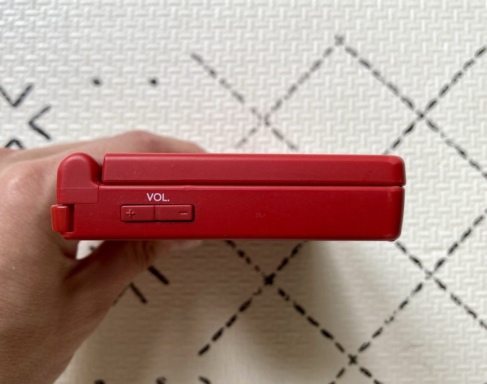 CIB Nintendo DSi Launch Edition Matte Red Handheld System W/ ALL Wrapping!