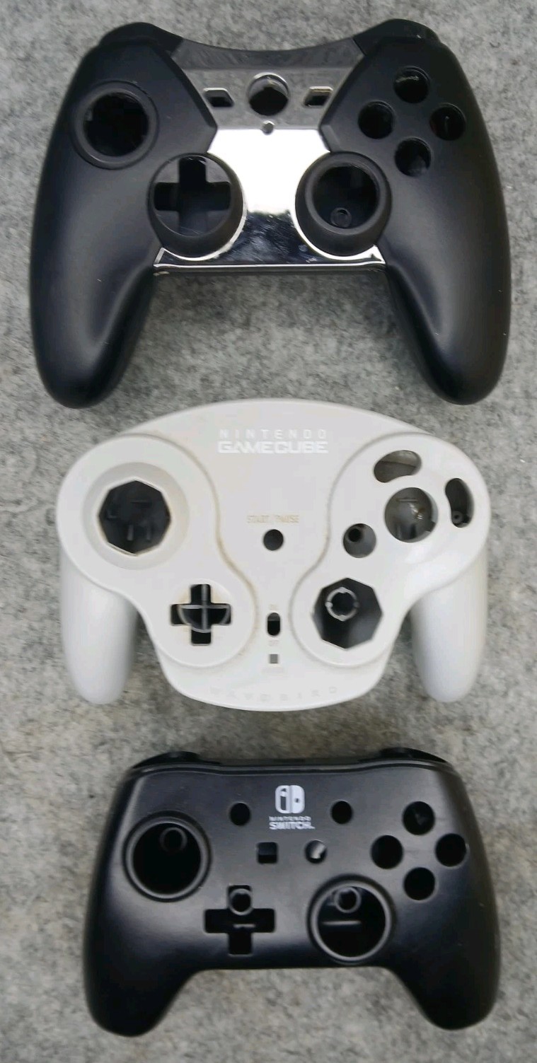 Lot 26 Third Party Controller Shells + 4 Wii Nunchuck Shells Screws Parts Repair