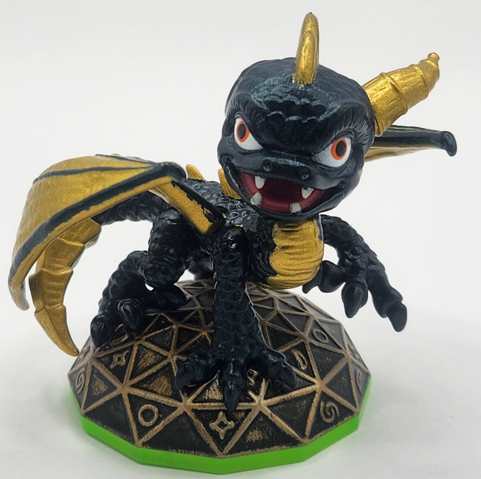 Skylanders Series 1 Legendary Spyro – SSA – Cosmetic Damage – Tested and Working