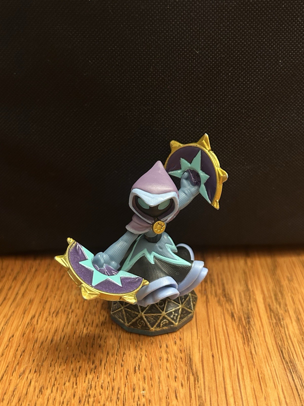 LOW Price Big Skylanders Bundle – FREE Shipping, READ DESCRIPTION.